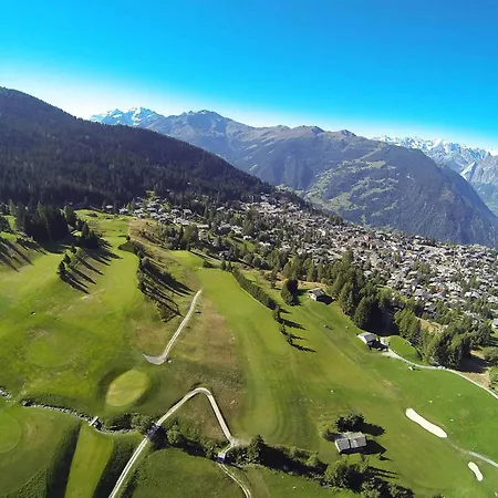 Ski-in, Chalet-style Appt - 1 Min Walk To Lift Lägenhet